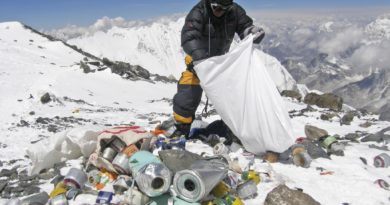 Everest contaminado