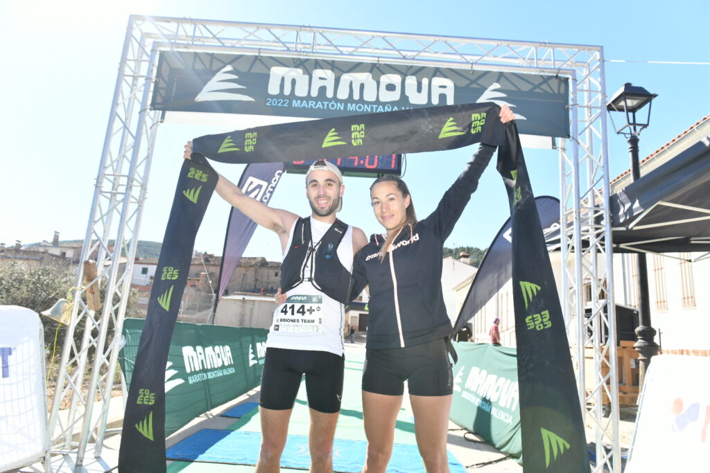 Mamova pareja mixta finisher