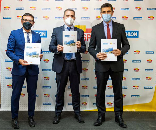 Adesp firma acuerdo con Decathlon